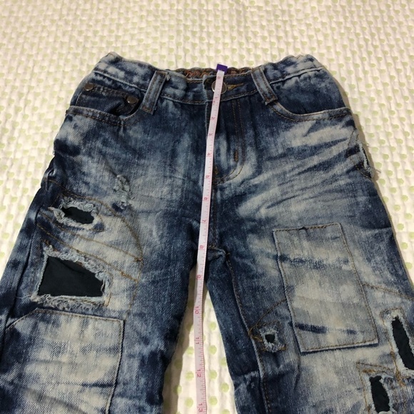 DENIM & RIVETS BOYS SIZE 3T DISTRESSED JEANS - Picture 9 of 13